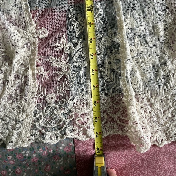 Cotton lace cream duster - Picture 11 of 11